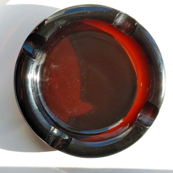 Round Dark Gold Amber 8 in Vintage Glass Ashtray Bubble Ashtray - Picture 7 of 9